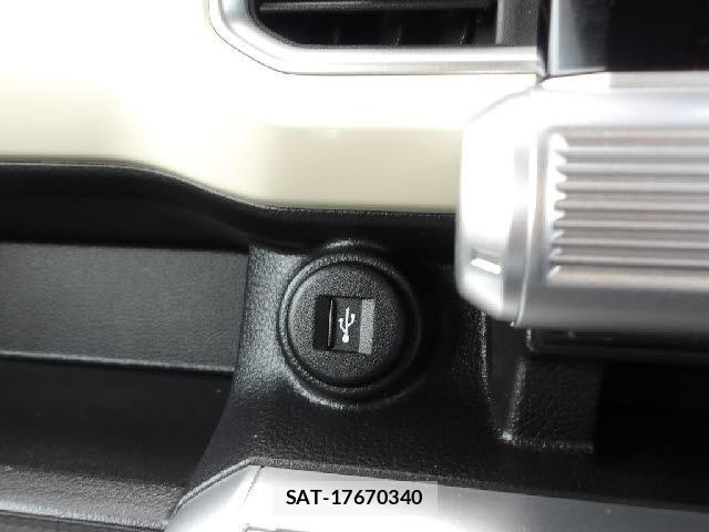 Suzuki X BEE 2019-05 8224841-9