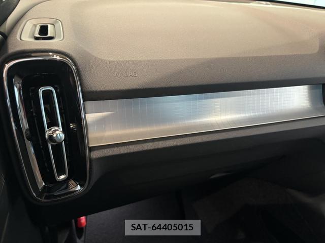 Volvo XC40 2025-07 8218289-12
