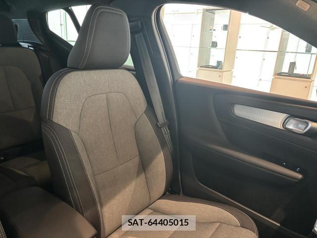 Volvo XC40 2025-07 8218289-15