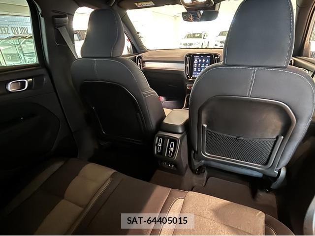 Volvo XC40 2025-07 8218289-17