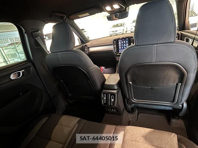 Volvo XC40 2025-07 8218289-18