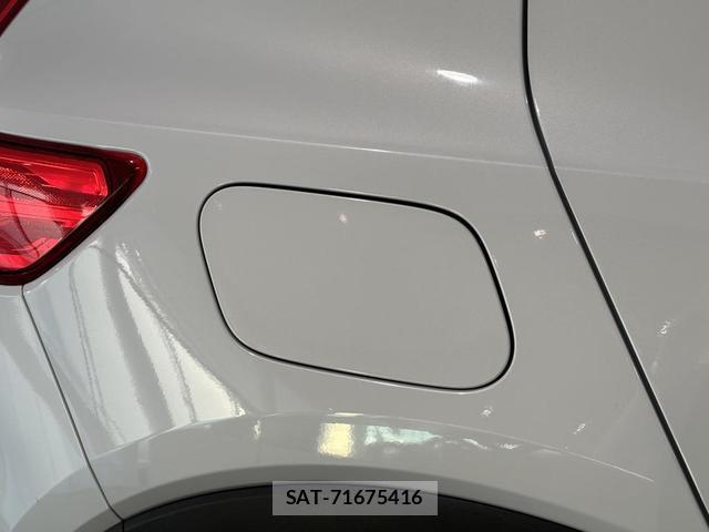 Volvo XC40 2021-06 8218290-5