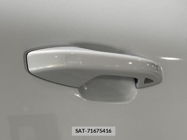 Volvo XC40 2021-06 8218290-6