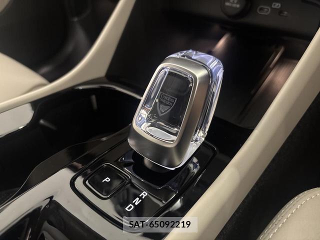 Volvo XC40 2025-09 8218293-10