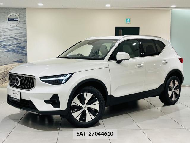 Volvo XC40 2025-09 8218294-0