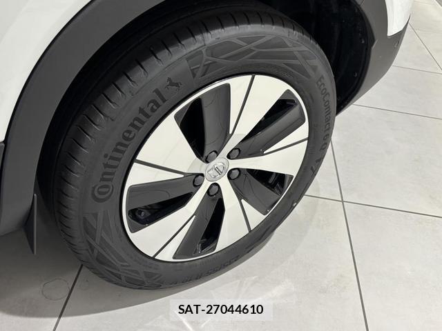 Volvo XC40 2025-09 8218294-17