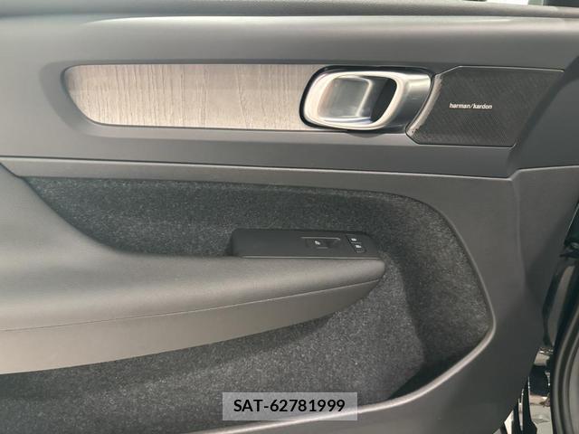 Volvo XC40 2024-03 8218295-10