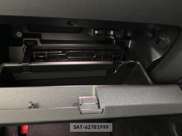 Volvo XC40 2024-03 8218295-13