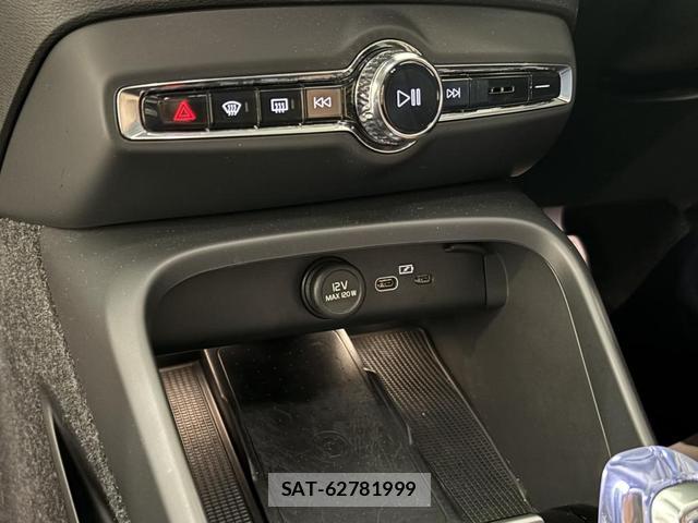 Volvo XC40 2024-03 8218295-14
