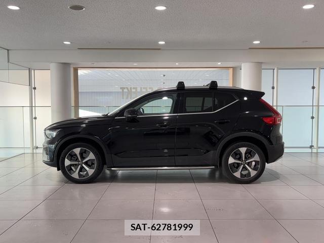 Volvo XC40 2024-03 8218295-3