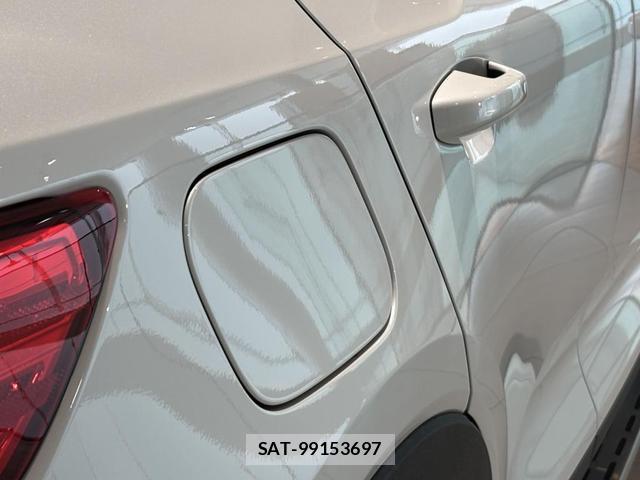 Volvo XC40 2025-07 8218299-11