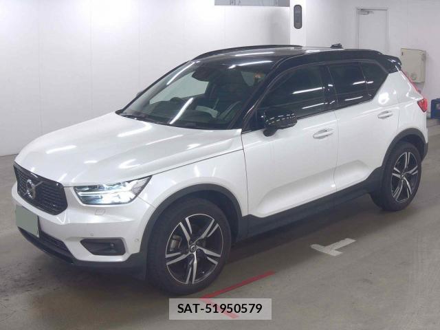 Volvo XC40 2020-04 8219012-3