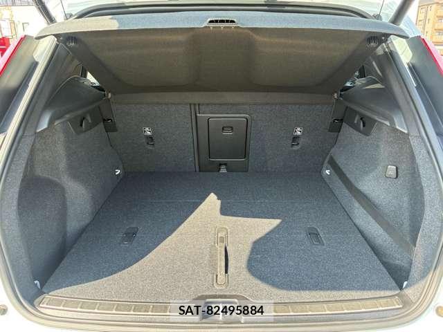 Volvo XC40 2019-06 8220494-10