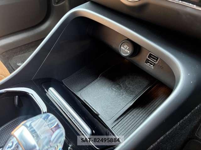 Volvo XC40 2019-06 8220494-17