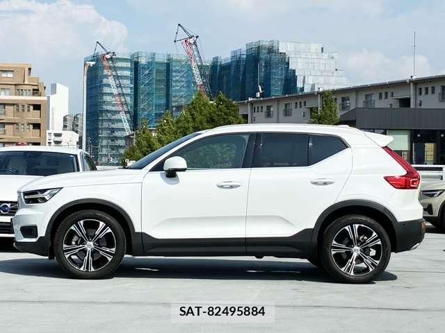 Volvo XC40 2019-06 8220494-7