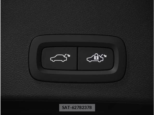 Volvo XC40 2025-12 8220495-10