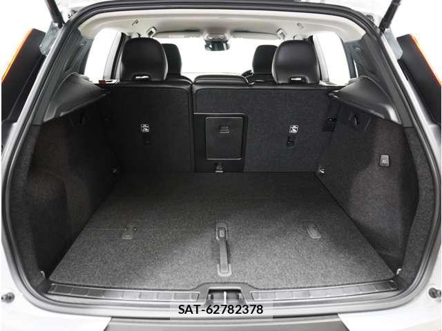 Volvo XC40 2025-12 8220495-11