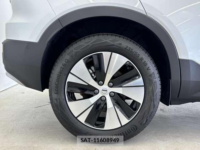 Volvo XC40 2025-12 8220496-8