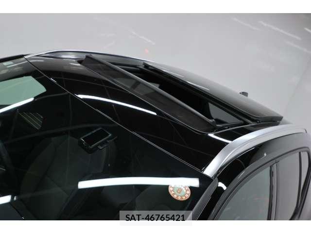 Volvo XC40 2022-10 8224612-13
