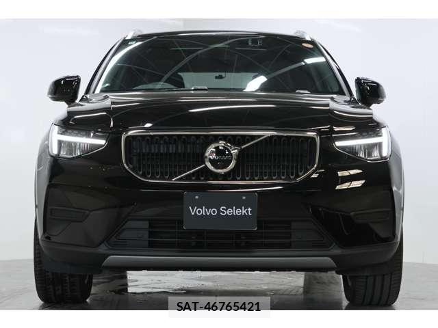 Volvo XC40 2022-10 8224612-14