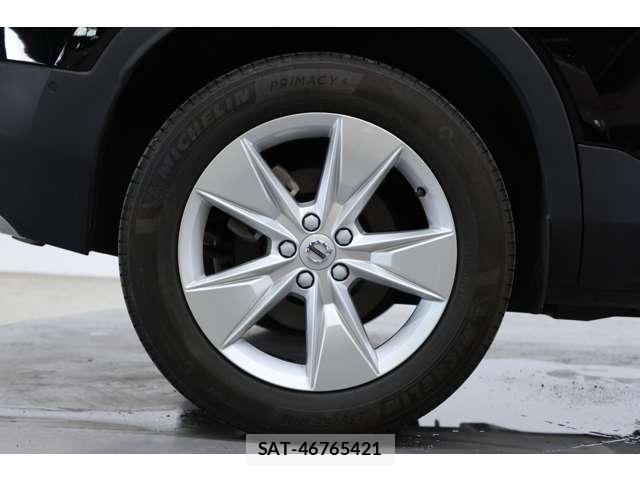 Volvo XC40 2022-10 8224612-19
