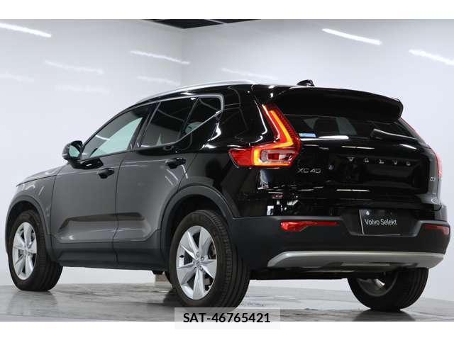 Volvo XC40 2022-10 8224612-2