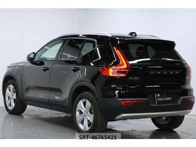Volvo XC40 2022-10 8224612-6