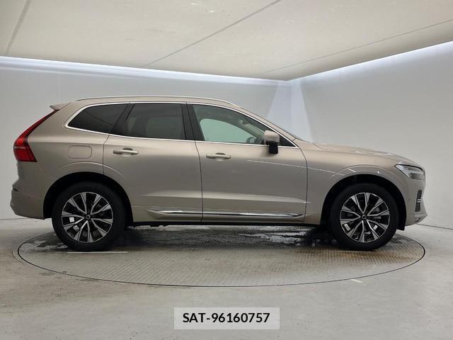Volvo XC60 2024-12 8216349-17