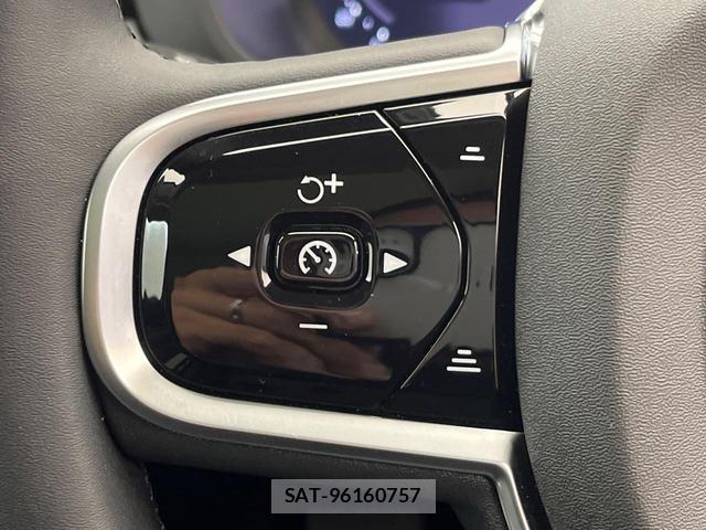 Volvo XC60 2024-12 8216349-9