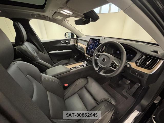 Volvo XC60 2025-06 8218304-1