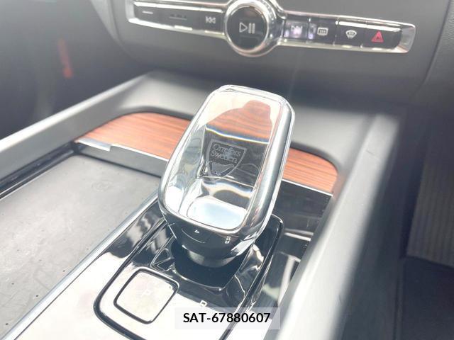 Volvo XC60 2025-01 8219062-16