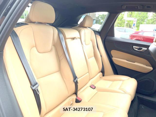 Volvo XC60 2023-09 8219404-13