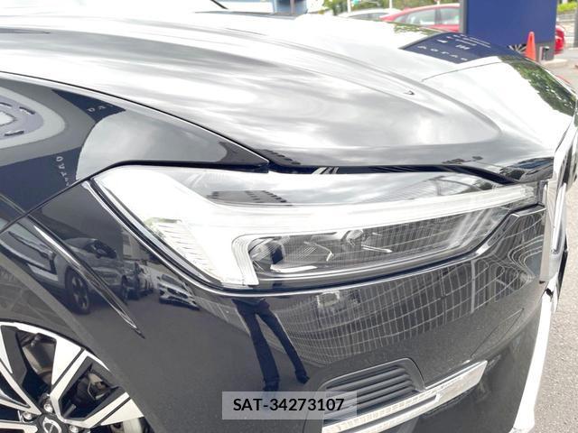 Volvo XC60 2023-09 8219404-15