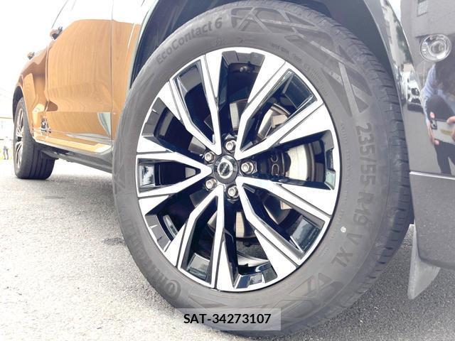Volvo XC60 2023-09 8219404-16