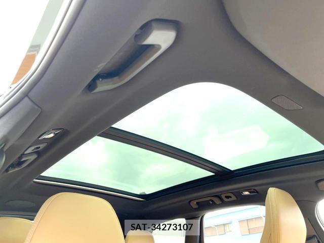 Volvo XC60 2023-09 8219404-4