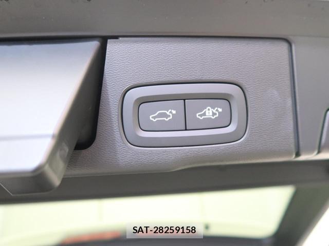Volvo XC60 2025-06 8219501-10