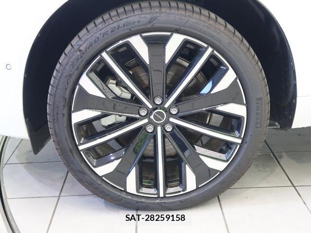 Volvo XC60 2025-06 8219501-16
