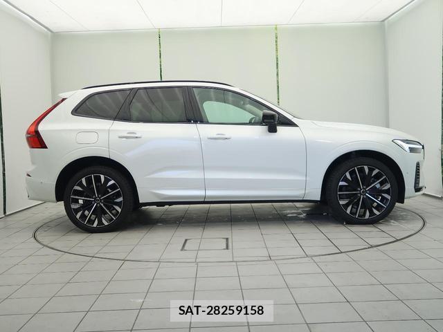 Volvo XC60 2025-06 8219501-18