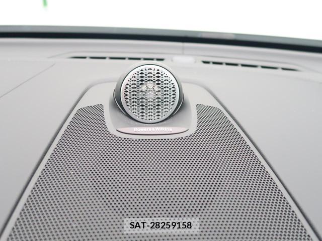 Volvo XC60 2025-06 8219501-5
