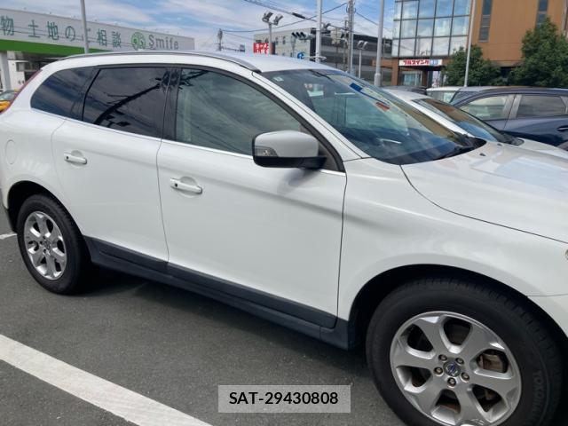 Volvo XC60 2012-05 8220045-12