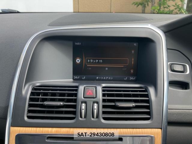 Volvo XC60 2012-05 8220045-17