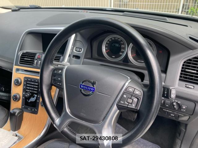 Volvo XC60 2012-05 8220045-5
