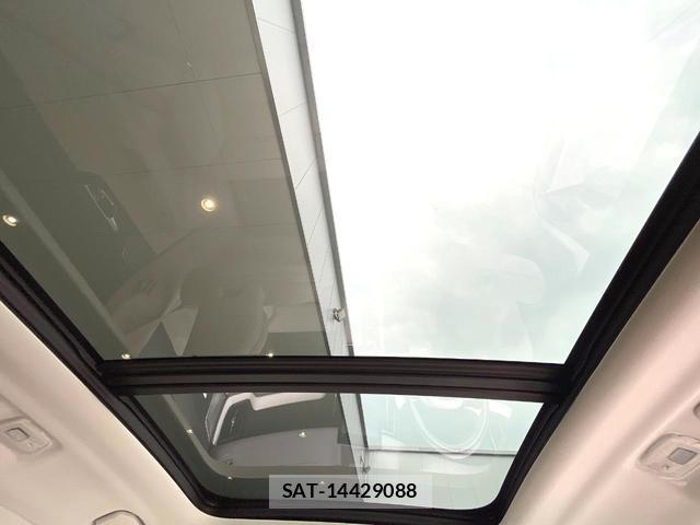 Volvo XC60 2025-06 8220590-4