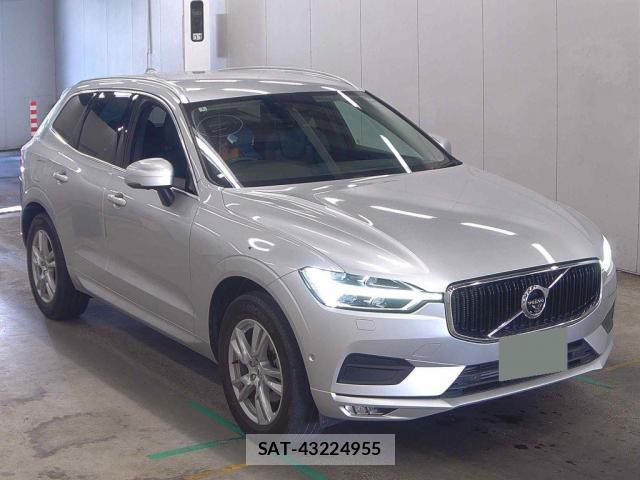Volvo XC60 2018-03 8221434-0