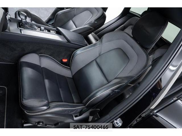 Volvo XC60 2019-10 8221746-12