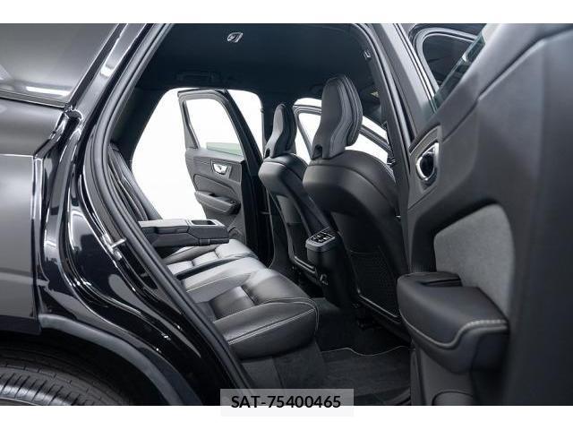 Volvo XC60 2019-10 8221746-13
