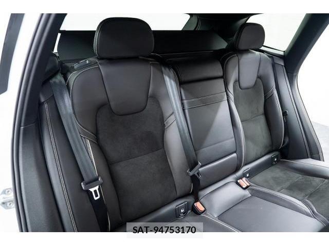 Volvo XC60 2018-08 8221747-14