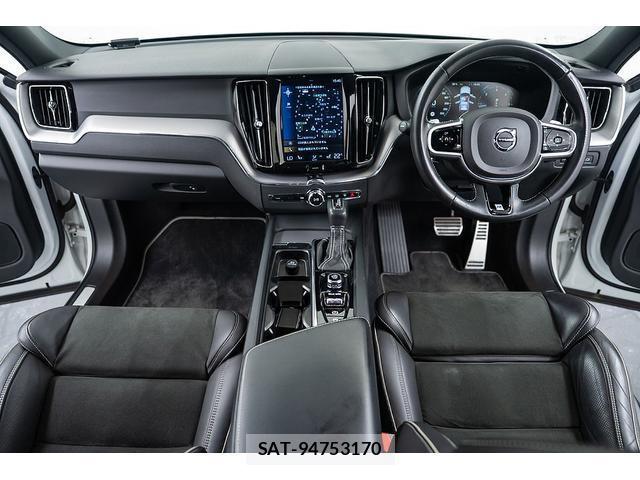 Volvo XC60 2018-08 8221747-2