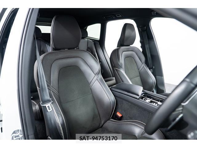Volvo XC60 2018-08 8221747-3