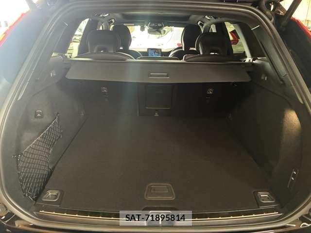Volvo XC60 2026-03 8224611-8